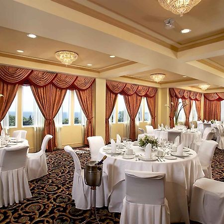 Four Points By Sheraton Toronto Lakeshore Εξωτερικό φωτογραφία