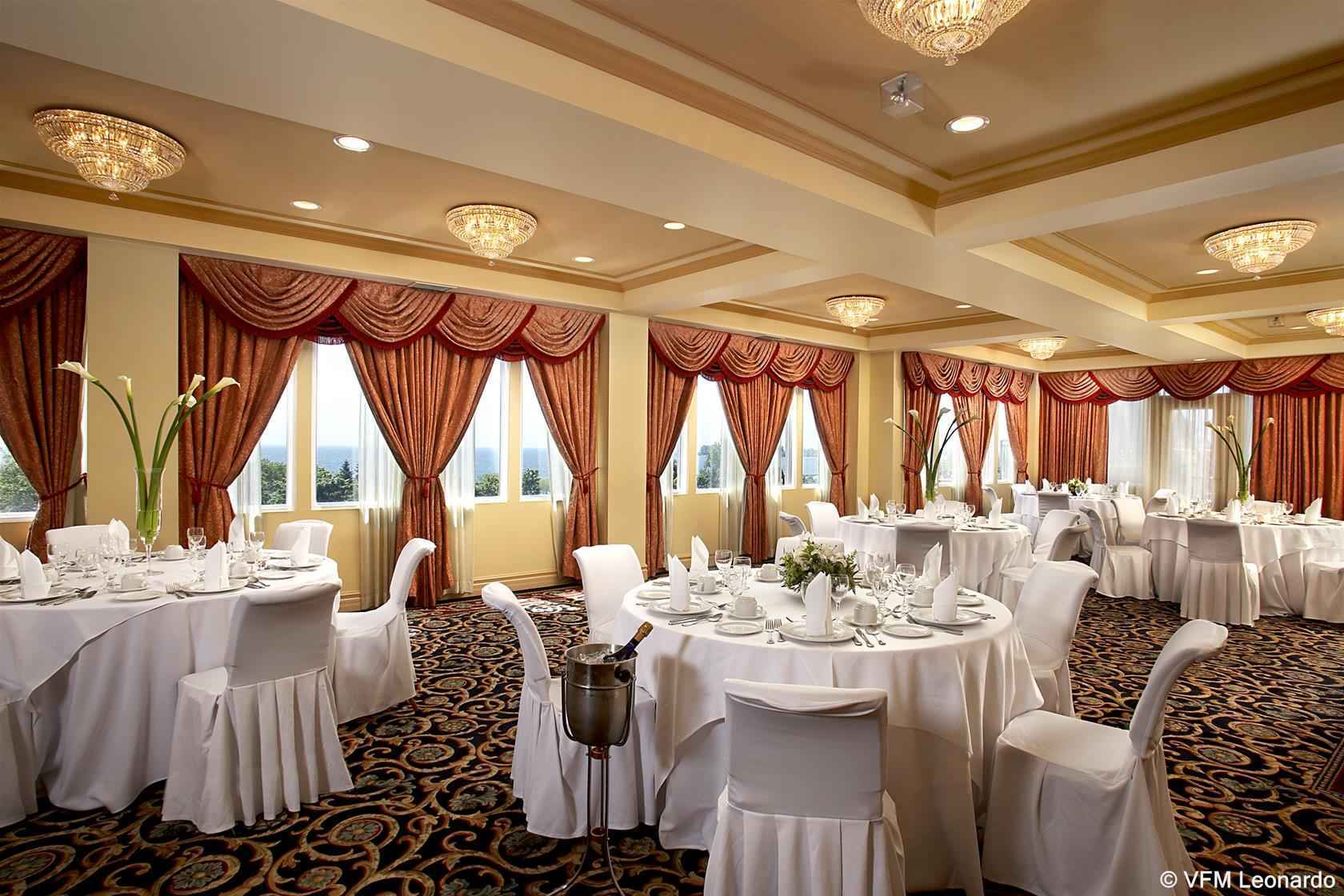 Four Points By Sheraton Toronto Lakeshore Εξωτερικό φωτογραφία
