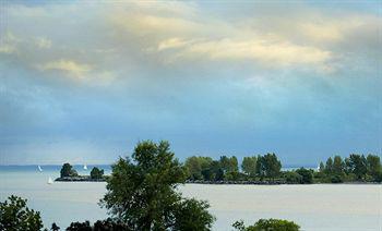 Four Points By Sheraton Toronto Lakeshore Εξωτερικό φωτογραφία